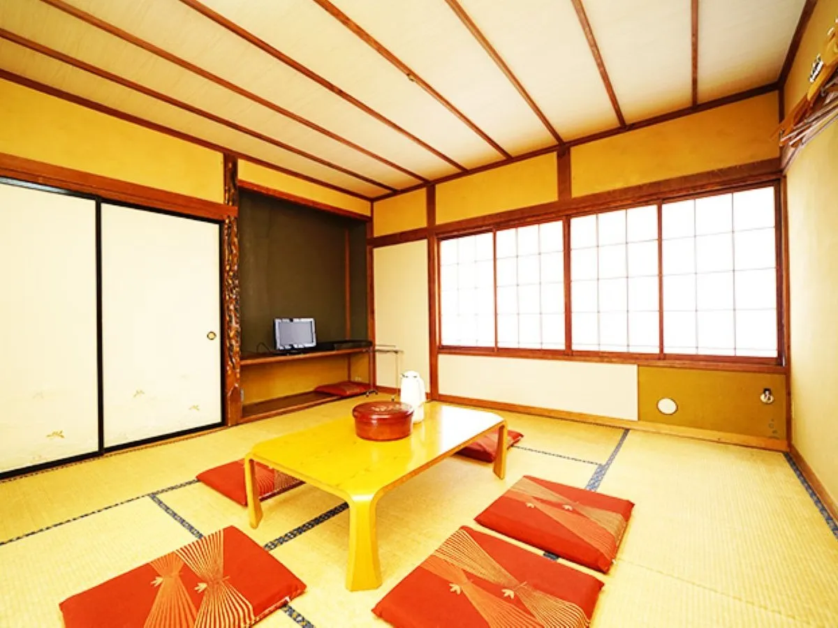 ロッジくるま 落ち着く和室